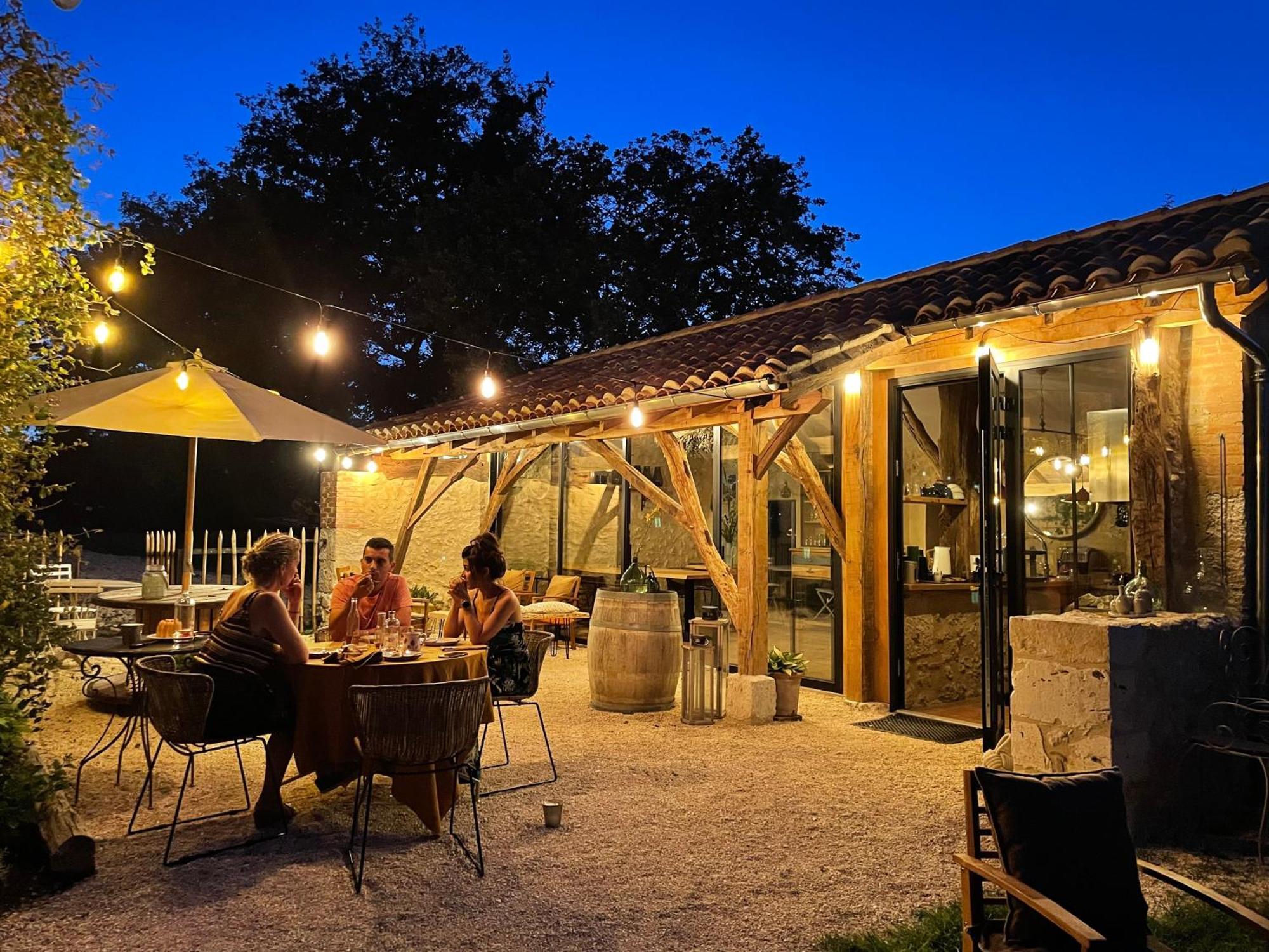 Dome Insolite Lichen Jacuzzi Et Petits-Dejeuners Inclus Gondrin Ngoại thất bức ảnh